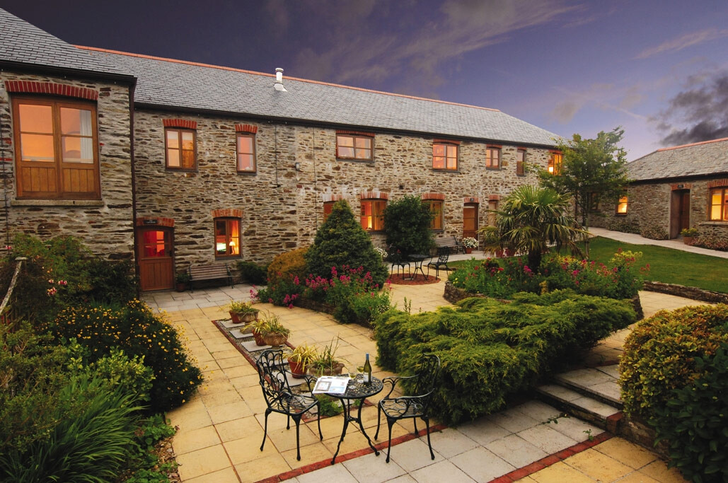 Where To Stay Of The Day: Roundhouse Barns B&B